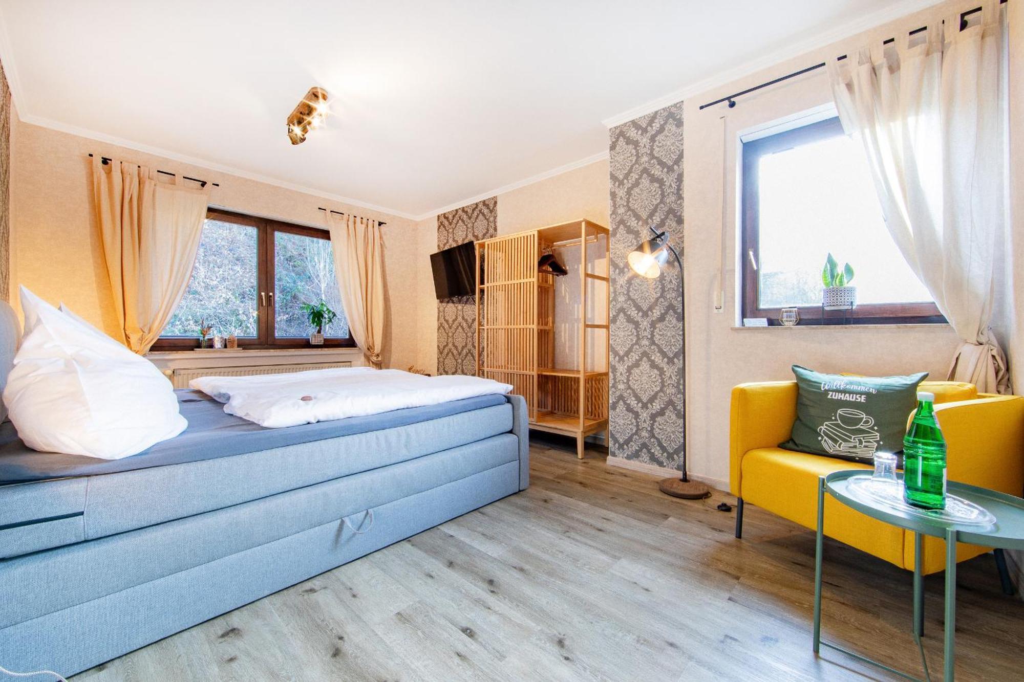 Landgasthaus Zum Kreuzberg Schonbach  Екстериор снимка
