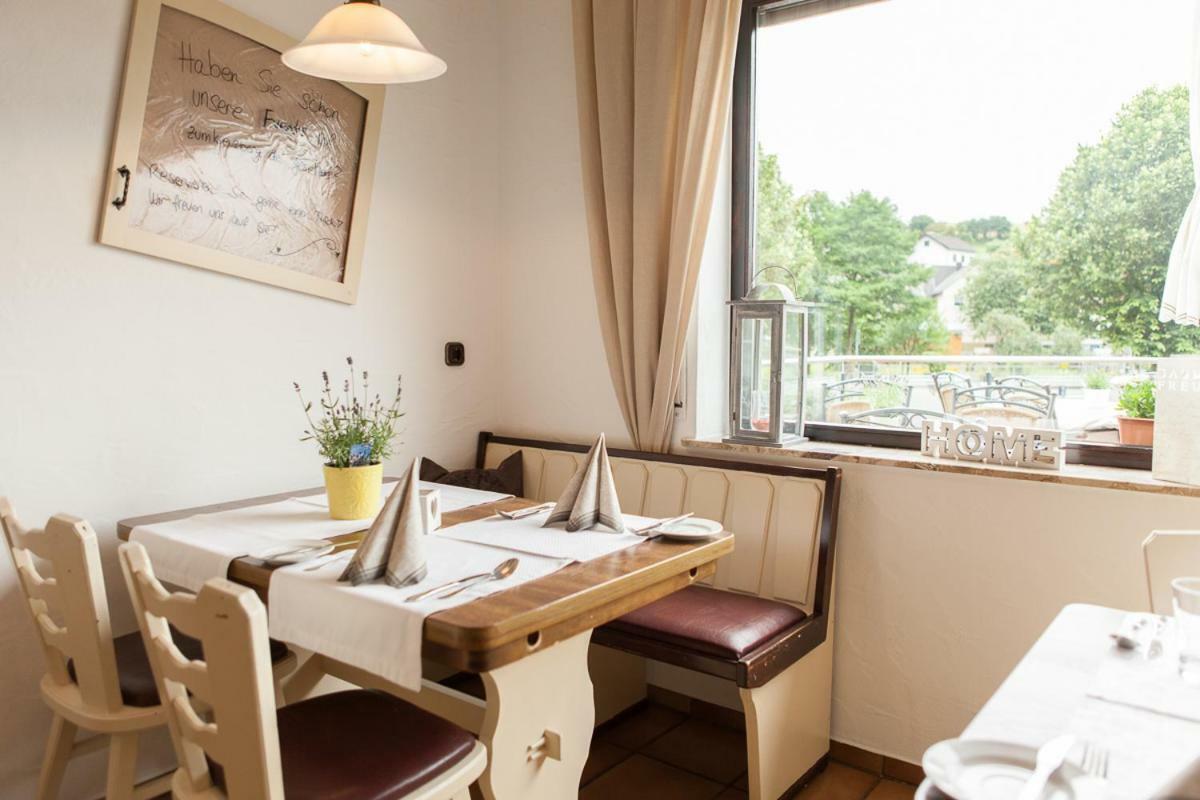 Landgasthaus Zum Kreuzberg Schonbach  Екстериор снимка